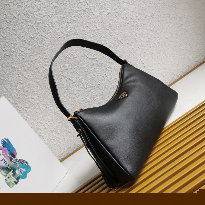 Pra*a top handle bags